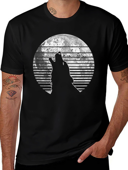Wolf Howling at the Moon Graphic T-Shirt
