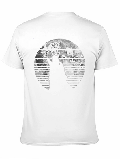 Wolf Howling at the Moon Graphic T-Shirt