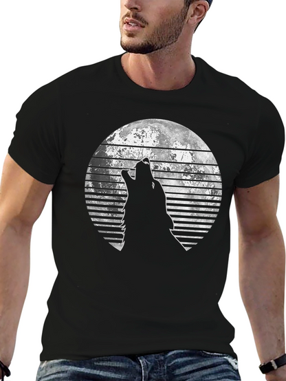 Wolf Howling at the Moon Graphic T-Shirt